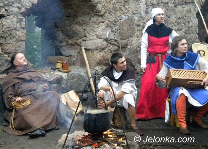 REGION: Powrót do przeszłości w ruinach warowni