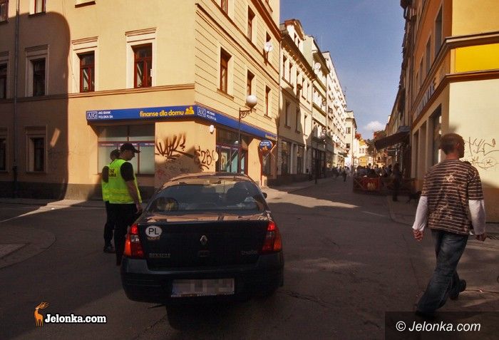 JELENIA GÓRA: Centrum (nie) dla samochodów
