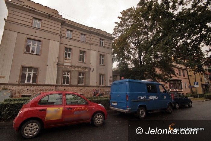 JELENIA GÓRA: Nowa komenda SM: remont blisko końca