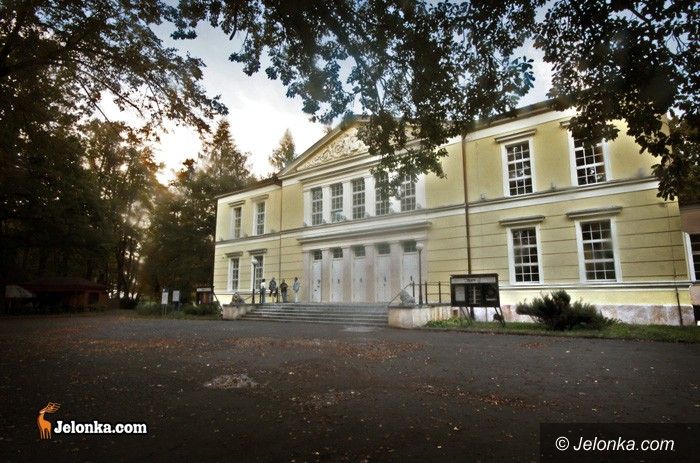 JELENIA GÓRA: Zdrojowy do remontu, aktorzy – w objazdy