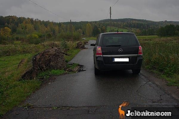 REGION: Naprawią drogę prowizorycznie