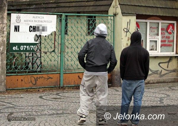 JELENIA GÓRA: Kto sieje zgorszenie przy „siódemce”