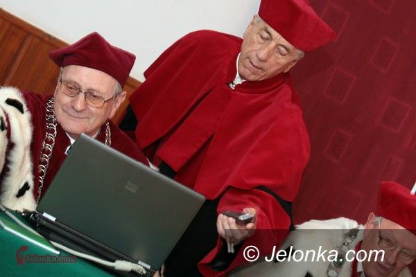 JELENIA GÓRA: „Gaudeamus igitur” z duchami