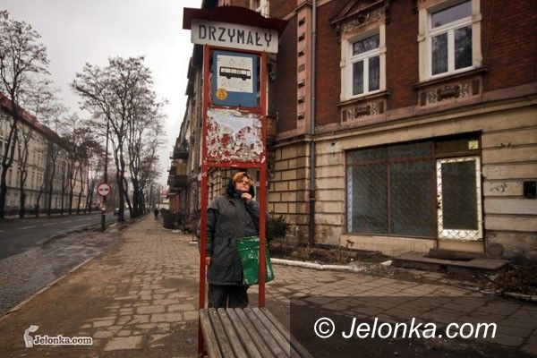 JELENIA GÓRA: Biletów w kioskach nie uświadczysz