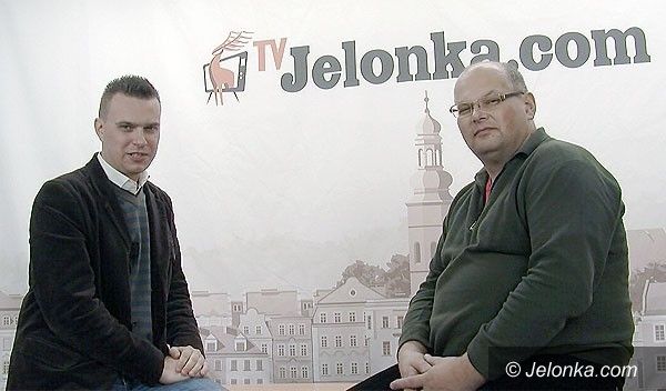 JELENIA GÓRA: Zobacz „Luźno na ławie”
