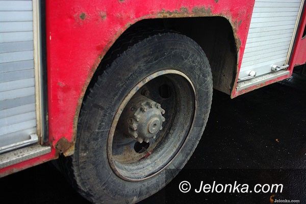 REGION: Jeżdżą wrakami do pożaru