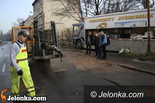 JELENIA GÓRA: Po awarii woda w kranach dopiero wieczorem