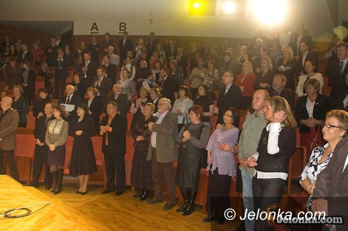 JELENIA GÓRA: Rotarianie zaśpiewali dla noworodków