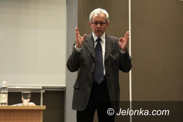 Jelenia Góra: Prof. Maciaszek: – Szkoły wyższe są skostniałe