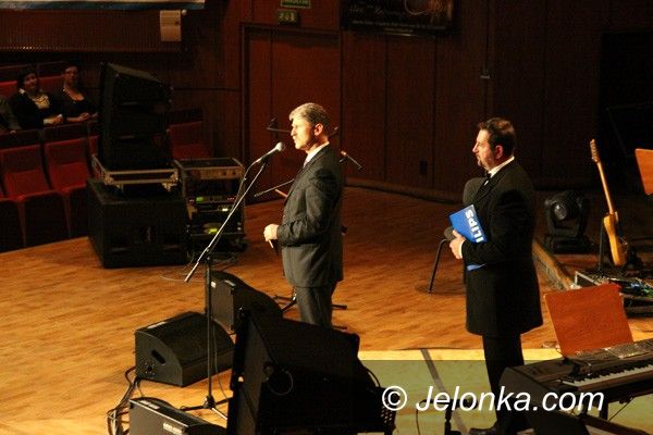 Jelenia Góra: Muzyka i światło na scenie