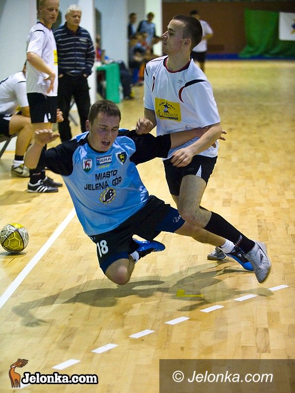Jelenia Góra: Faworyci nie zawiedli. III kolejka II ligi JLF