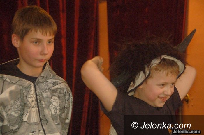 JELENIA GÓRA: Teatrzyk „Agrafka” na „Beznudnej Wyspie”