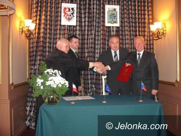 REGION: Powiat bliżej Jablonca
