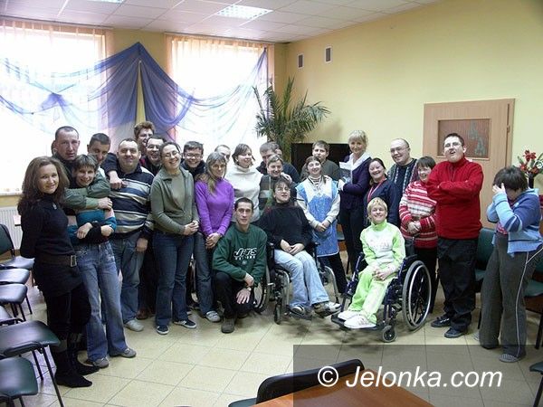 LWÓWEK ŚLĄSKI: Skuteczna terapia „Opowieścią wigilijną”