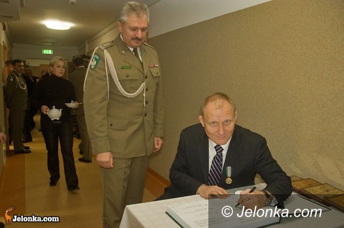 JELENIA GÓRA: Z pompą na początek