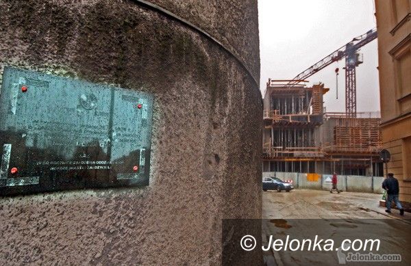 JELENIA GÓRA: Polski ślad w niemieckim mieście