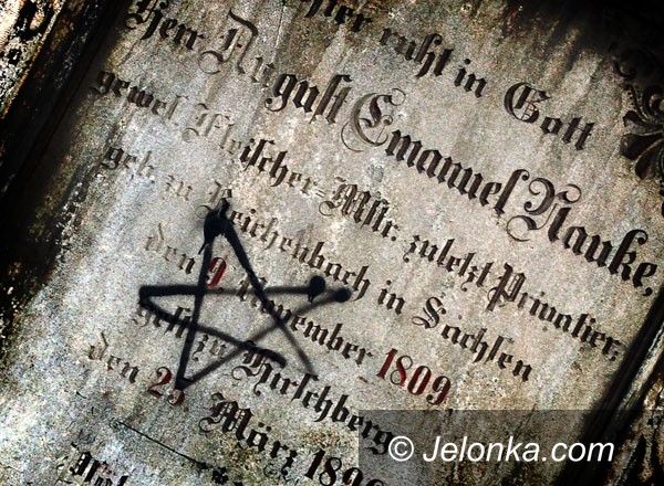 JELENIA GÓRA: Kaplice przy Kościele Łaski: remont pewnością