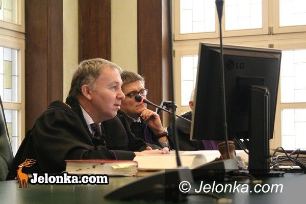 JELENIA GÓRA: Ćwierć wieku więzienia za odcięcie głowy