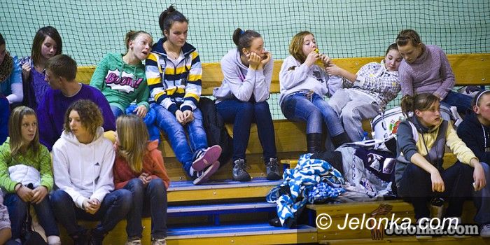 Jelenia Góra - SP10: Koszykarki Finepharm zawodzą kibiców
