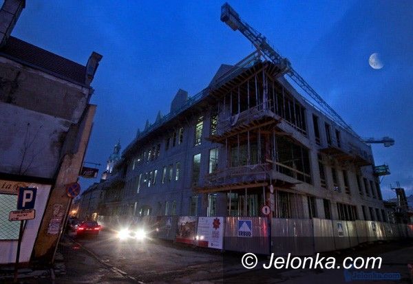 JELENIA GÓRA: Wpuścić prądy nowoczesności