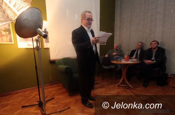 JELENIA GÓRA: Obserwatorium Karkonoskie razy 30