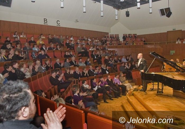 JELENIA GÓRA: Promocja gwiazd w filharmonii