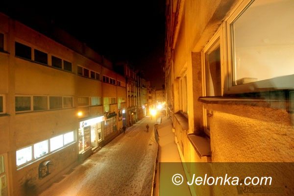 JELENIA GÓRA: Zimą miasto kona