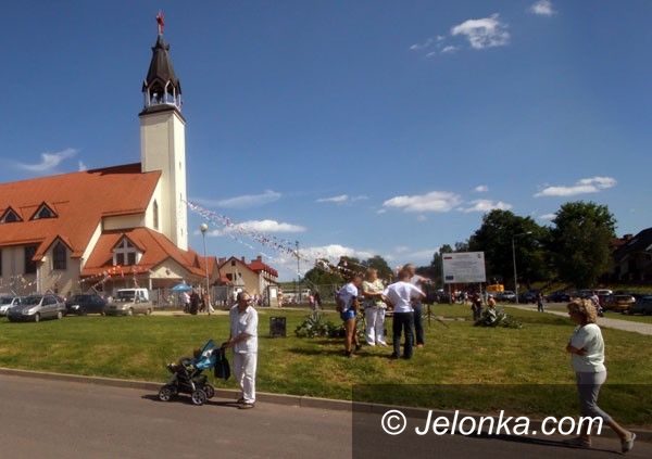JELENIA GÓRA: Przy PCK suchą stopą