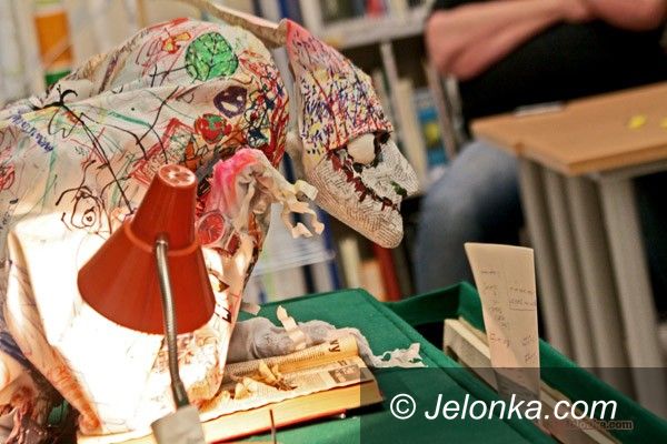 JELENIA GÓRA: Baba Jaga wśród woluminów