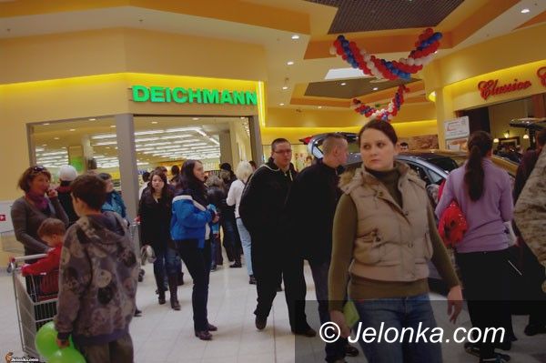 JELENIA GÓRA: Natarcie na Galerię Tesco