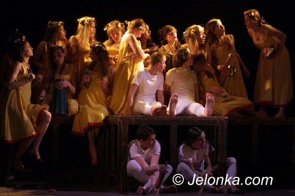 JELENIA GÓRA: „Ruskie” i Duda, młodzież i&#8230; cuda