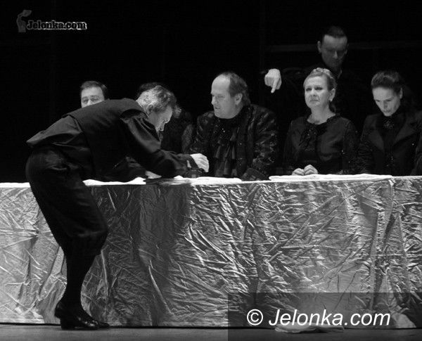 JELENIA GÓRA: „Czarna maska” dla studentów i nie tylko