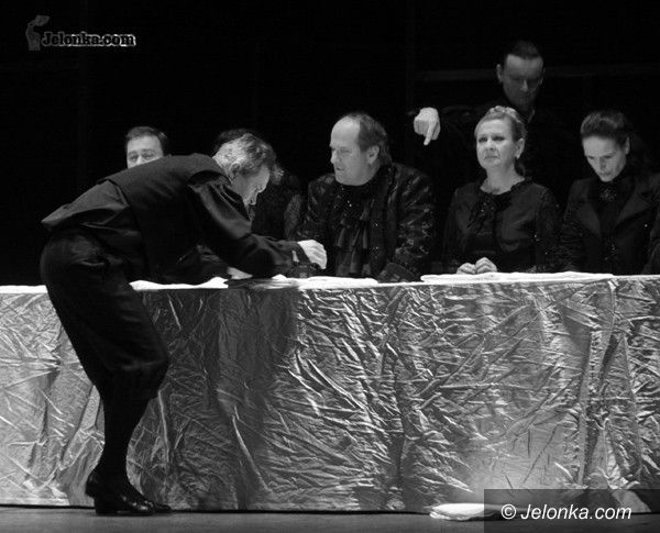 JELENIA GÓRA: „Czarna maska” dla studentów i nie tylko