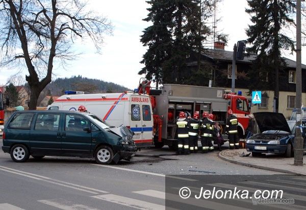 JELENIA GÓRA: Wypadek na niebezpiecznym skrzyżowaniu
