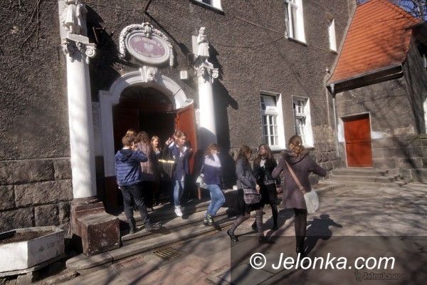 JELENIA GÓRA: Stresowanie trzynastolatków