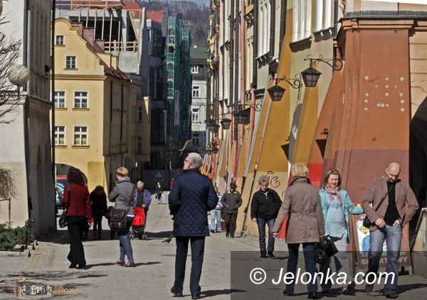 JELENIA GÓRA: Monitoring o krok od realizacji