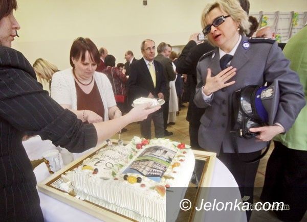 JELENIA GÓRA: Sześćdziesiąt lat szkoły z duszą
