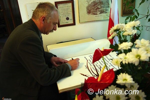 KOWARY: Smutek nad Jedlicą