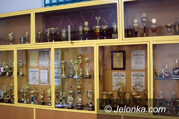 JELENIA GÓRA: Tak fetowano pół wieku „trójki”