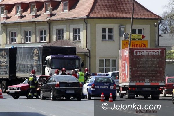 JELENIA GÓRA: Kobieta ranna w wypadku
