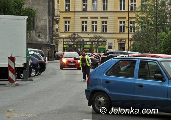 JELENIA GÓRA: Kto zwycięży batalię o parkomaty