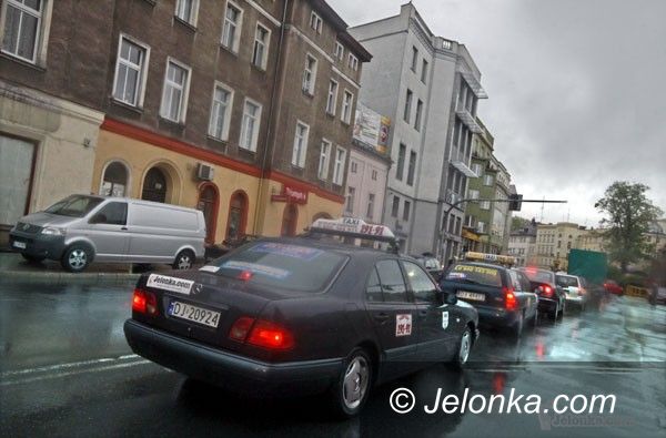 JELENIA GÓRA: Zamieszanie przy obwodnicy