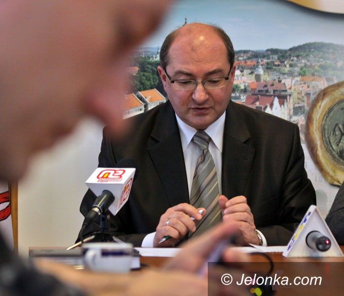 JELENIA GÓRA: Prezydent sceptycznie o prawyborach