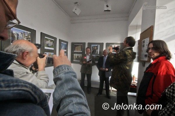 JELENIA GÓRA: Z przymrużeniem obiektywu