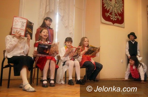 JELENIA GÓRA: Noc Muzeów z ceramiką i czarną komedią