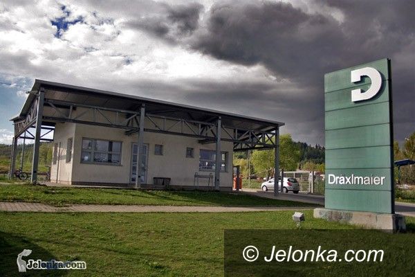 JELENIA GÓRA: Z „kabelków” na bruk