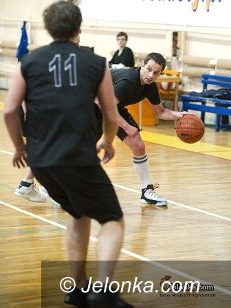 Jelenia Góra: Na czele SBL nadal AŚ Amator