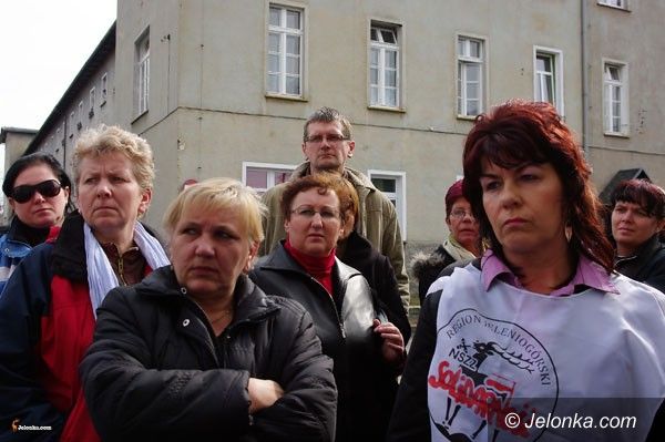REGION: Marne szanse na wzlot „Orła”