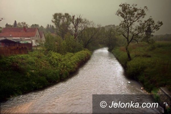 REGION: Leje, ale powódź nam nie grozi