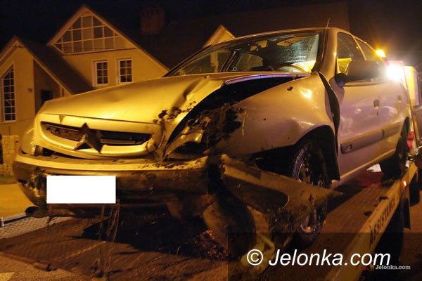JELENIA GÓRA: Wypadek przez gapiostwo